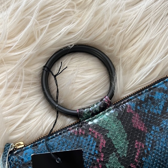 NWT OlivEve Laive Ring clutch - Picture 3 of 5